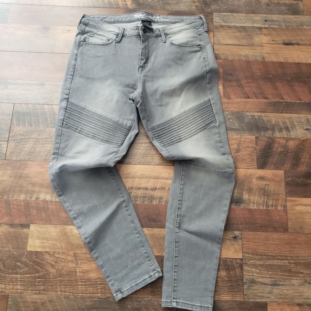 Grey skinny ribbed jeans size 14‎